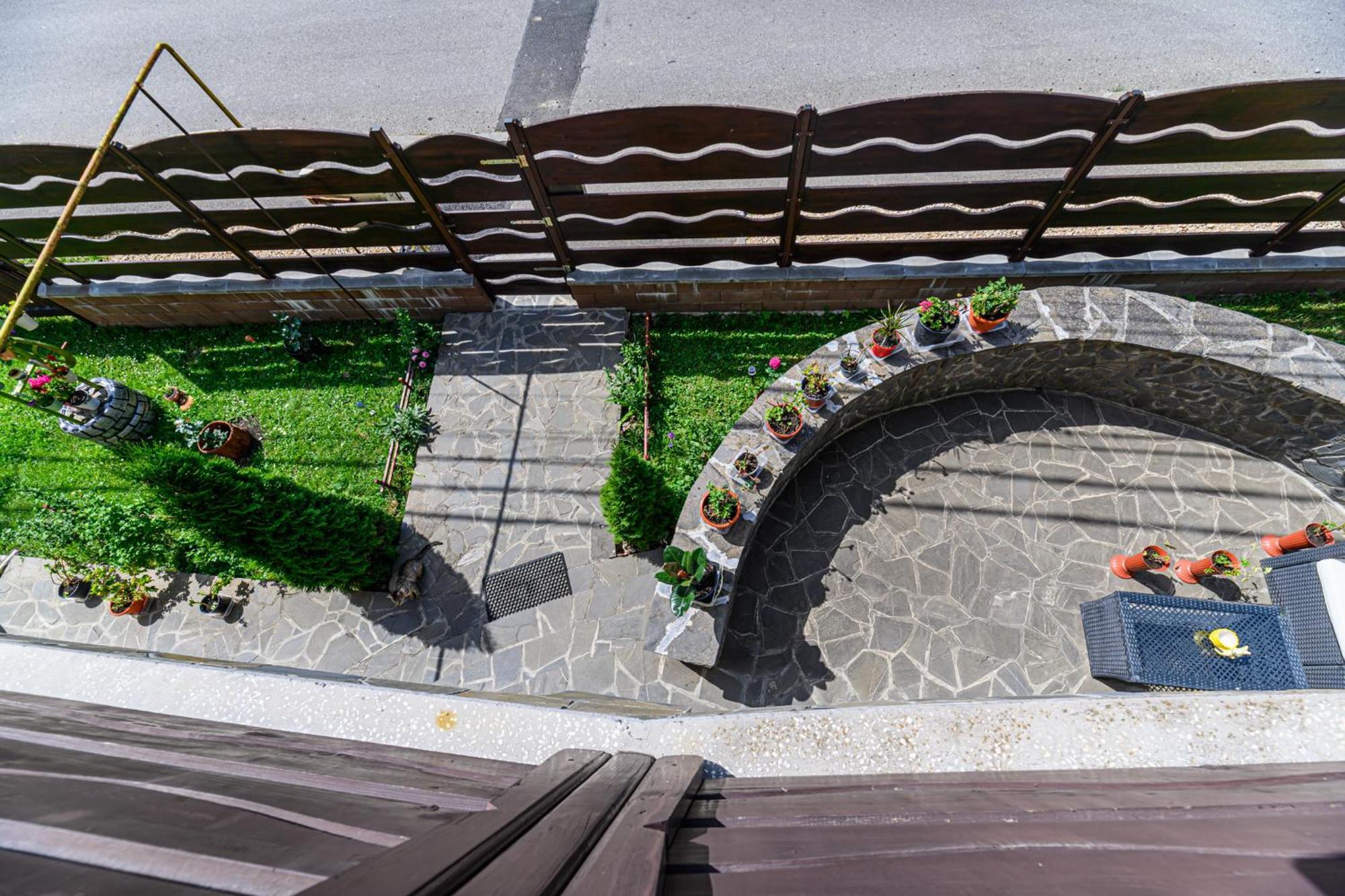 Casa Ramino Hotel Buşteni Exterior foto