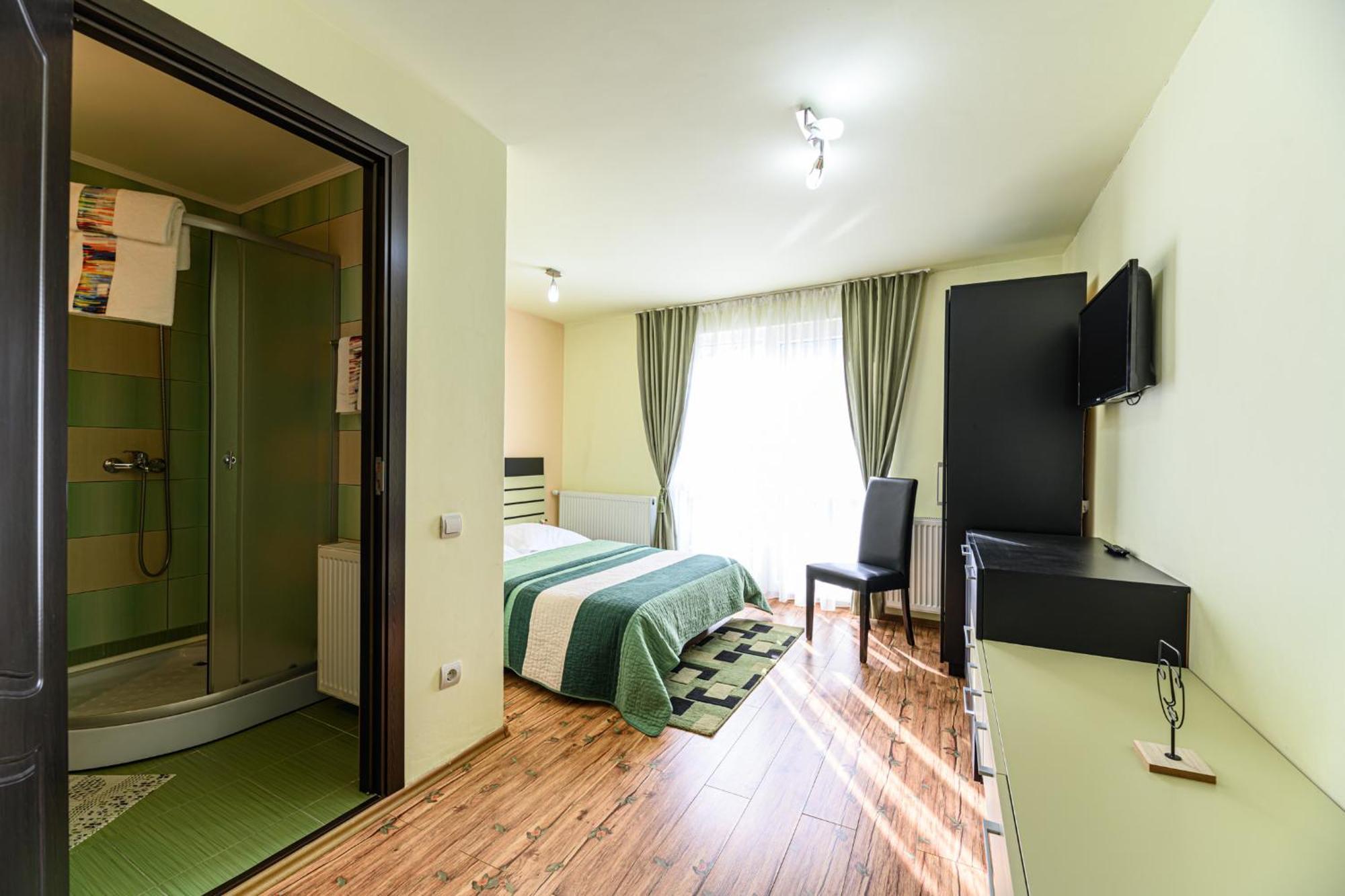 Casa Ramino Hotel Buşteni Exterior foto