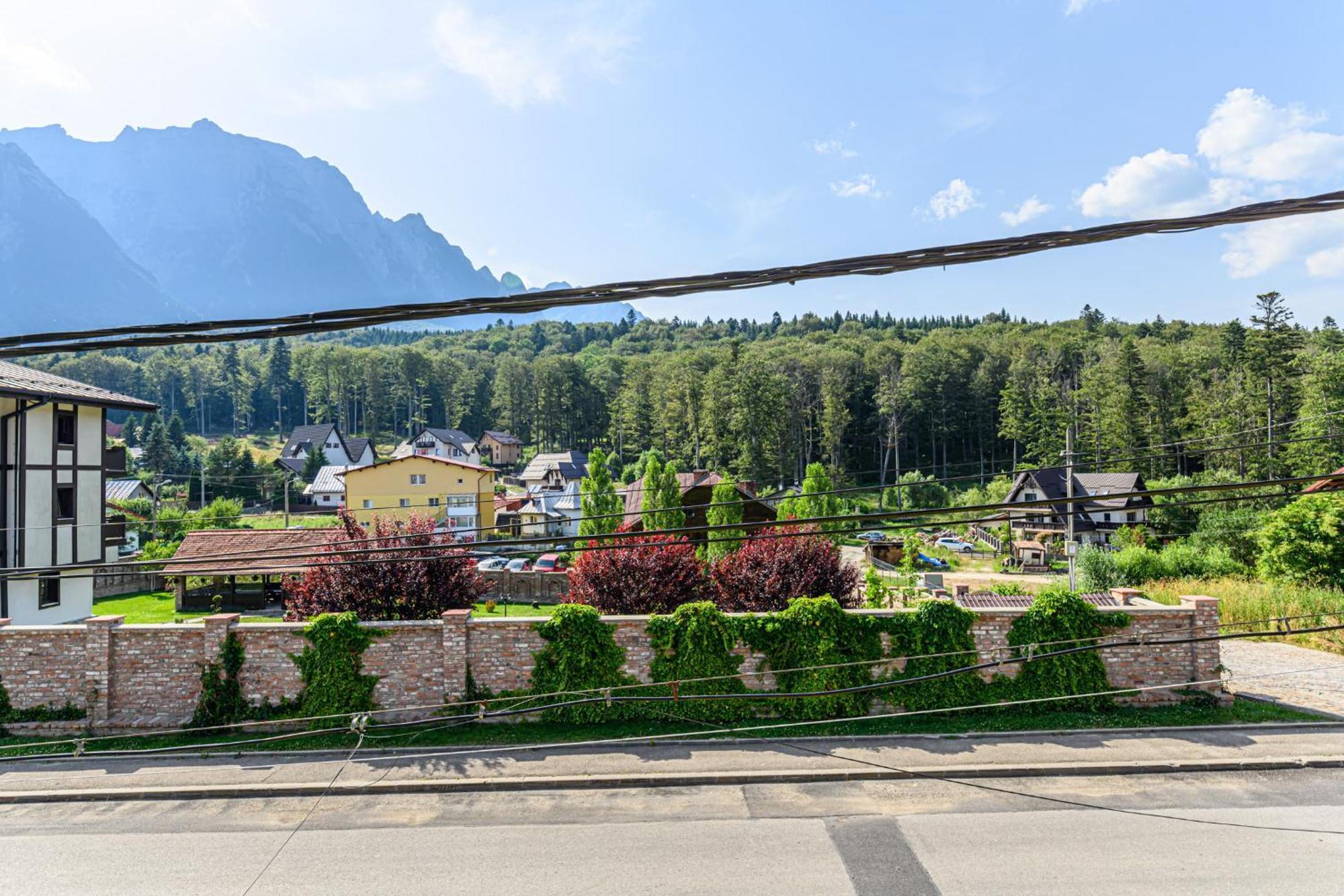 Casa Ramino Hotel Buşteni Exterior foto