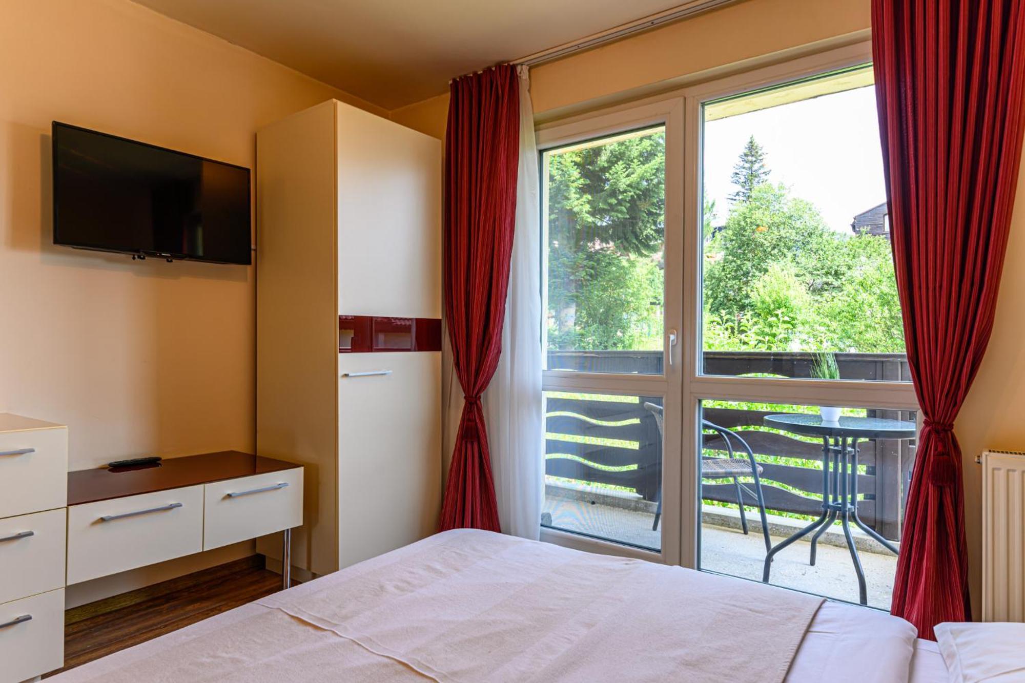 Casa Ramino Hotel Buşteni Exterior foto